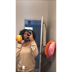 Meet your Posher, Emari